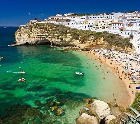 Апартаменты 2 Bed Apartment, Terrace And Shared Pool *