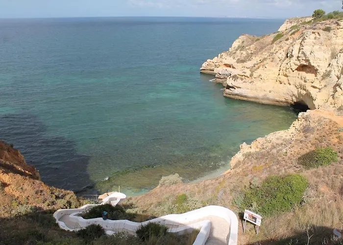 2 Bed Apartment, Terrace And Shared Pool *