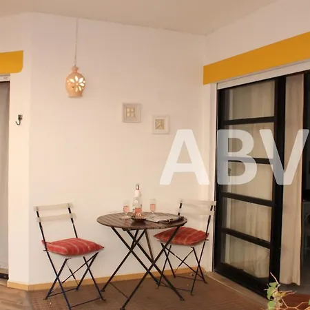 Apartment 2 Bed Apartment, Terrace And Shared Pool Carvoeiro (Lagoa)