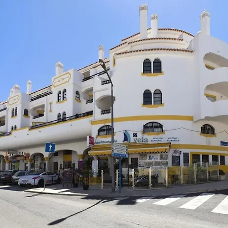 Apartamento 2 Bed Apartment, Terrace And Shared Pool *