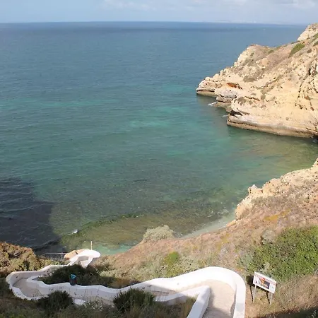 2 Bed Apartment, Terrace And Shared Pool *