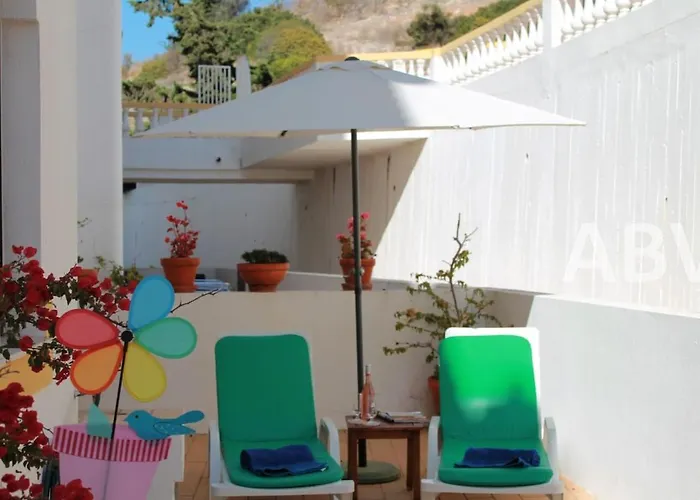 2 Bed Apartment, Terrace And Shared Pool * Carvoeiro (Lagoa)